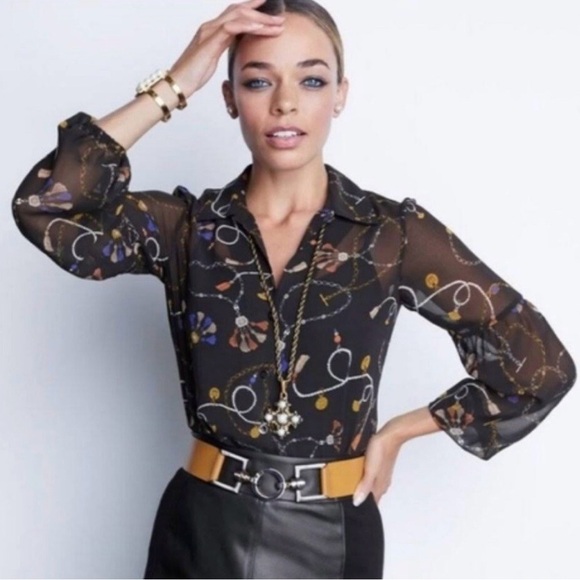 Cabi 3861 Victoria Blouse Fall 2019 Small EUC - Picture 1 of 12